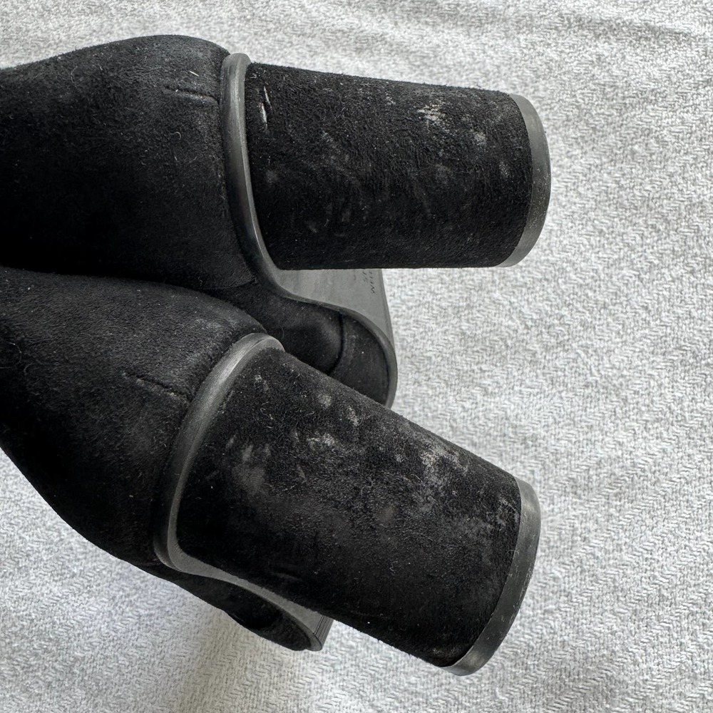 Stuart Weitzman Ankle Boot 8 - image 5